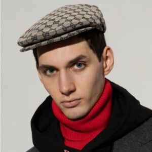 Meet your Posher, Nina